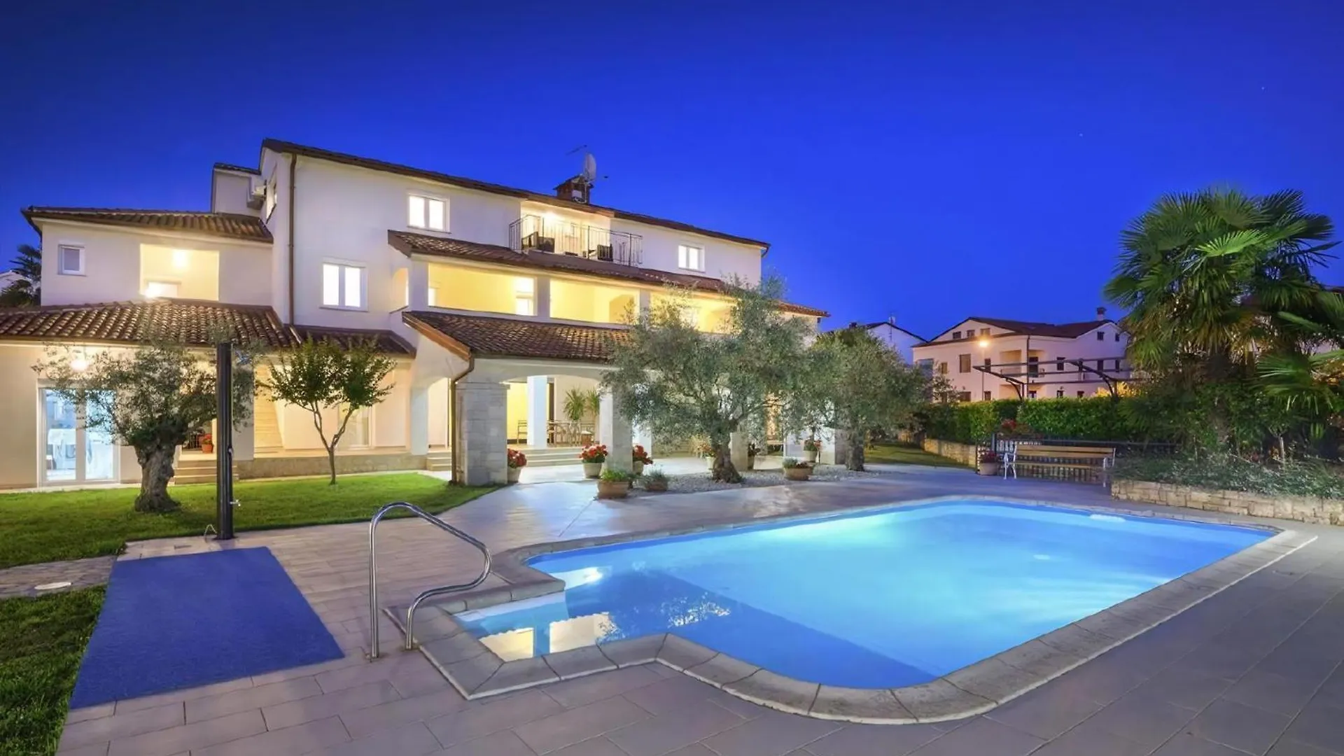 Apartment Ferienwohnung Paradiso 1 Mit Pool Porec Croatia